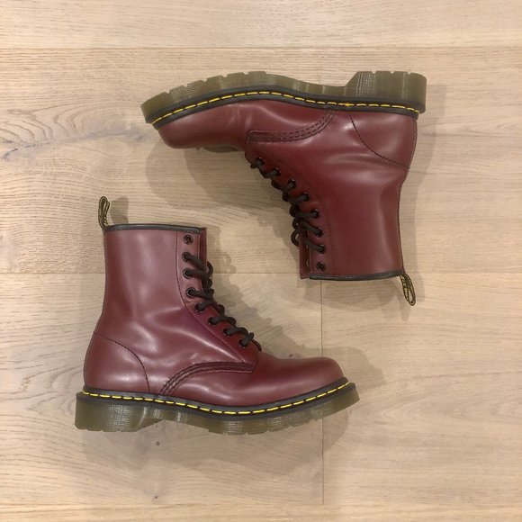 Dr. Martens Shoes - Dr. Martens 1460 Smooth (Cherry Red)